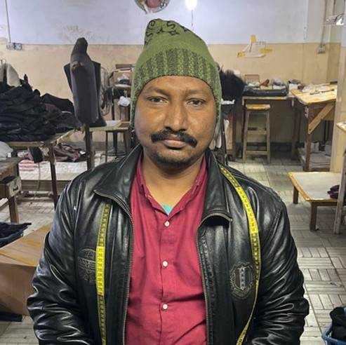 レザージャケット　黒　USED パキスタン製　サイズ46 M61211-3 パキスタン牛革ジャン..！ Mサイズ